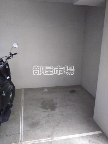 スカイコート亀戸中央公園のその他共用部分|バイク置き場