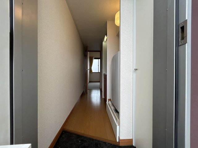レオパレスカンタービレの玄関