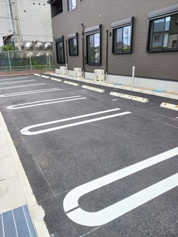 ココヴェールの駐車場