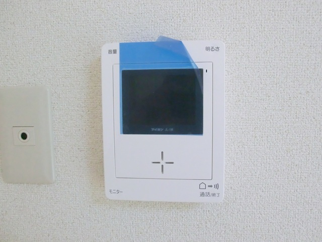 第九アサヒハイツのセキュリティ|ＴＶモニターホン採用。