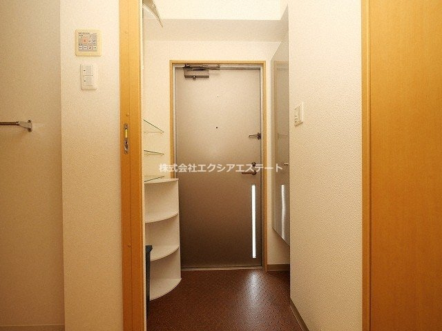 ラシーヌ天王寺の玄関