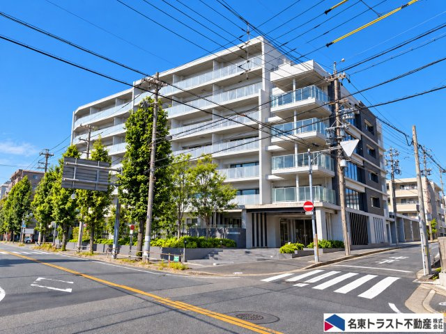 シティハウス上社ヒルズの外観|住友不動産分譲「シティハウス上社ヒルズ」。地上8階建・総戸数61戸のマンションです