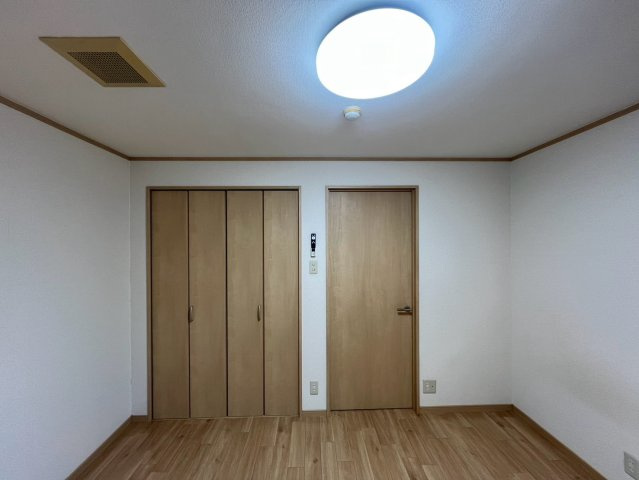 グリーンマンションの洋室
