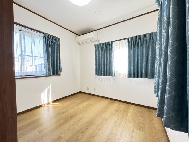 立川市西砂町4丁目戸建の寝室|落ち着いて過ごせるお部屋なので、寝室にいかがでしょうか