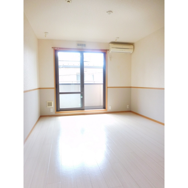 マイシティ上小町の居間・リビング