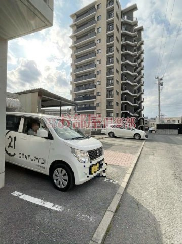 ロイヤルガーデン野中の社の駐車場|駐車場完備です