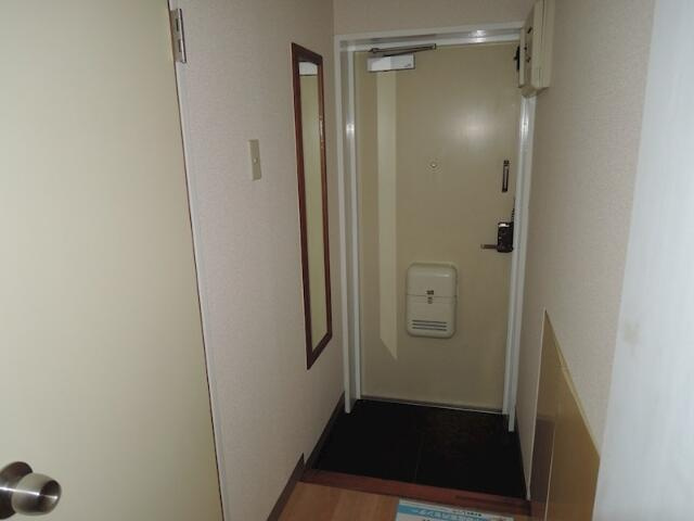 向ヶ丘レジデンス壱番館の玄関