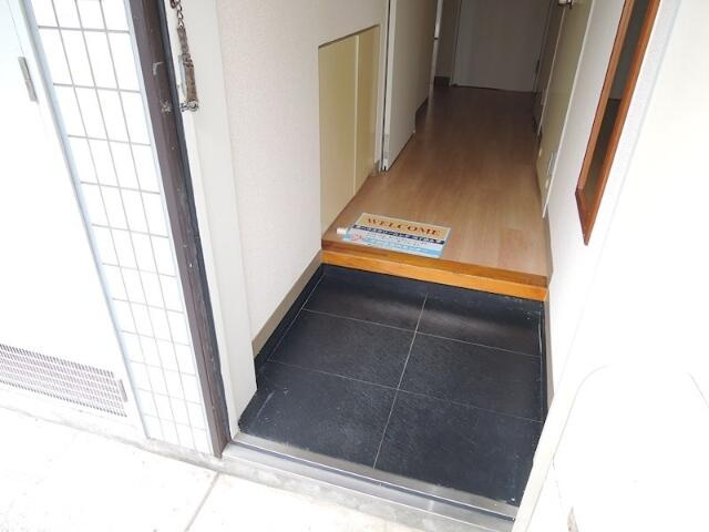 向ヶ丘レジデンス壱番館の玄関