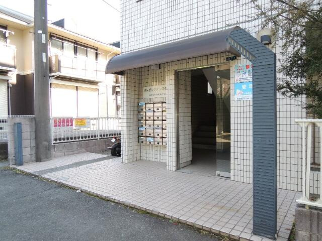 向ヶ丘レジデンス壱番館のエントランス