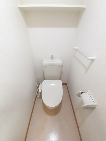 カルナック石鍋のトイレ