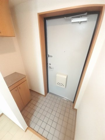 カルナック石鍋の玄関