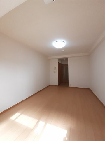 カルナック石鍋の内装