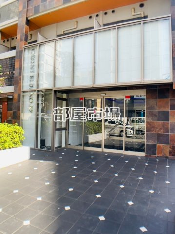 PROJECT No57 Tokyo Mito Streetのエントランス