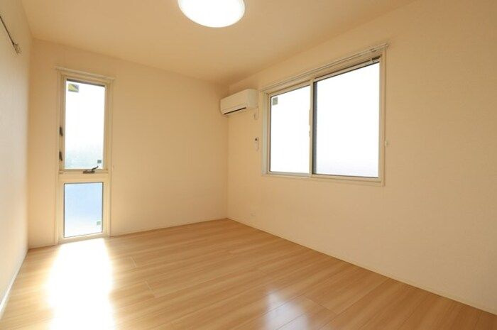 アクタス　Ａの洋室