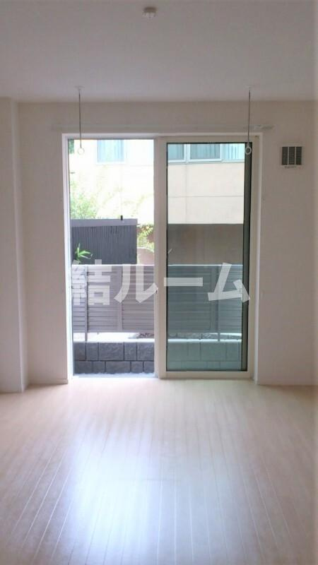 新宿区中落合２丁目の賃貸マンションの居間・リビング