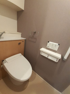 【トイレ】 | アンジュ | 落ち着いた色調のトイレです