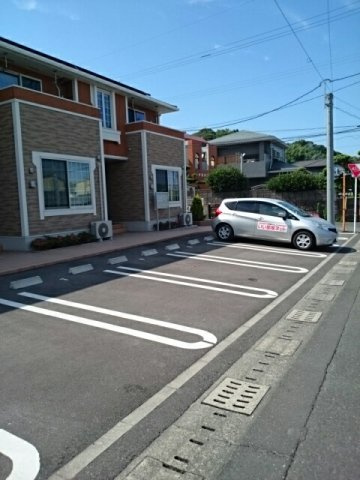 ブリーズ　打馬の駐車場