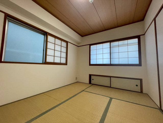 シティ岸里の内装