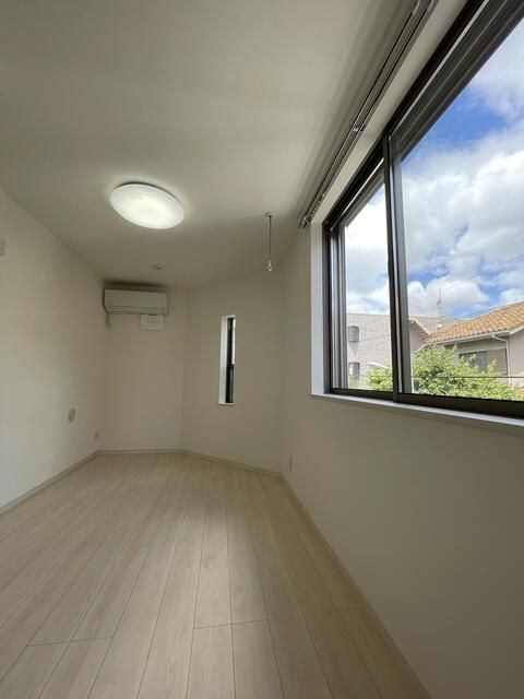 クレア椎名町の居間・リビング