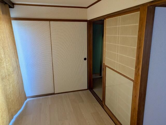 平戸町店舗併用住宅の内装