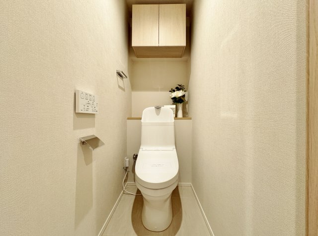 桜台ハイライズのトイレ|トイレも新規交換いたしました
水回りもすべて新規交換済みで気持ちよくお使いいただけます