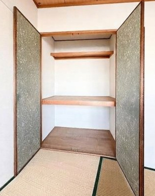 エフアール丸山通の収納
