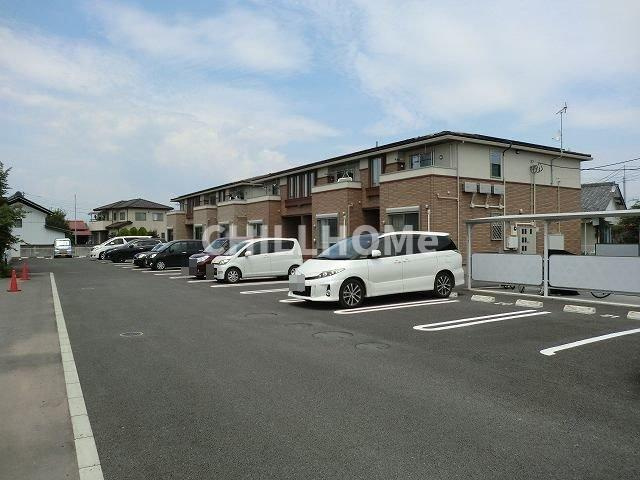 フリューゲルⅡの駐車場|当社、チルホームのHPもご覧ください(^^)/物件情報多数♪