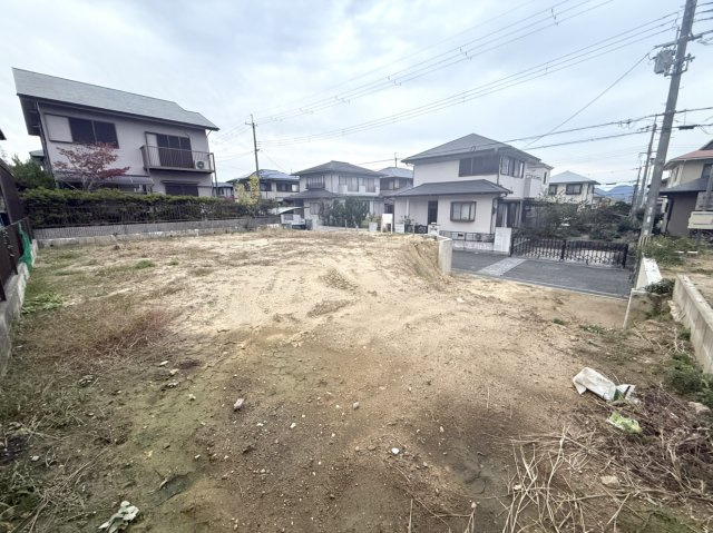 三田市弥生が丘３丁目土地の外観|四季折々の豊かな自然を身近に感じながら、心穏やかな暮らしを楽しめる住環境です。
