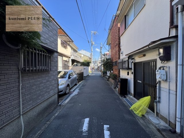 大阪市城東区成育4丁目の前面道路含む現地写真