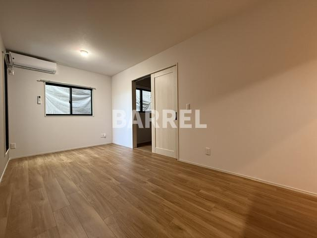 Louis Apartment豊中蛍池イーストの居間・リビング
