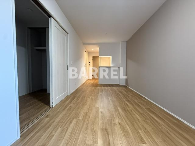 Louis Apartment豊中蛍池イーストの居間・リビング