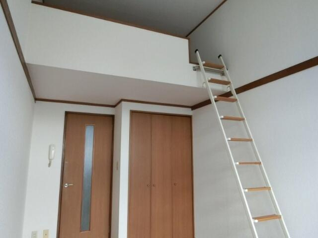 ペアハイム　ＩＩＩの内装|ロフト入口