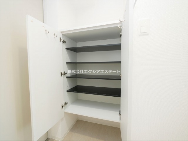 ラシーヌ天王寺町南の玄関
