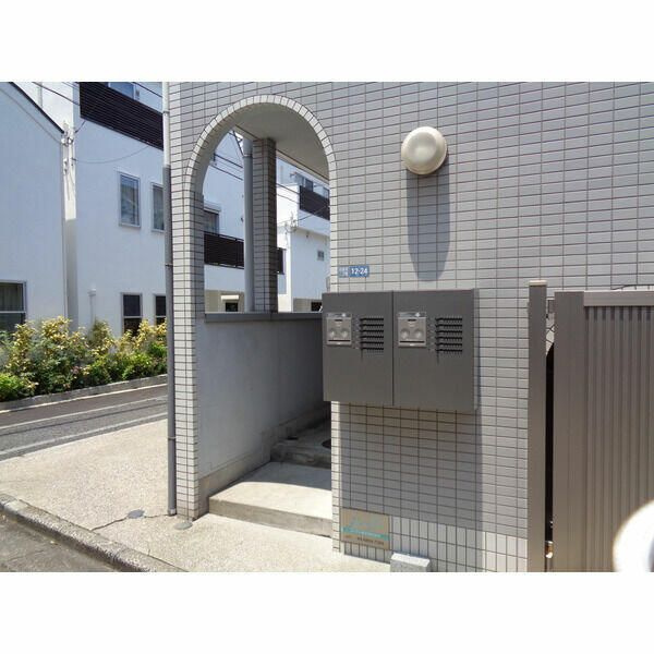 メドーノ白金台のエントランス