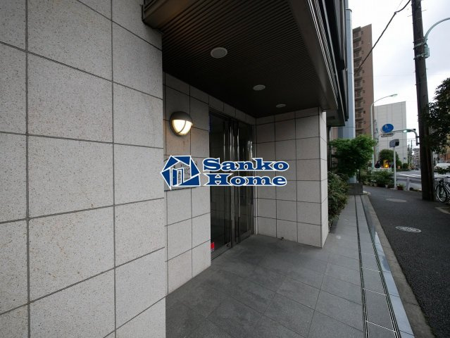 プレール・ドゥーク東京イーストⅢのエントランス