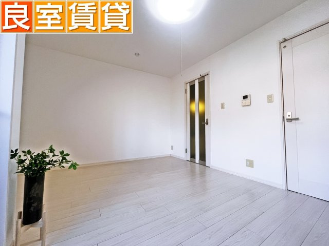 【寝室】 | クレフラスト鶴里南