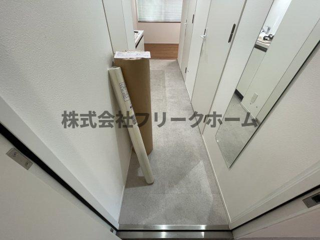 武蔵野市吉祥寺東町２丁目の賃貸マンションの玄関