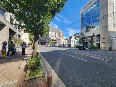 宝源ビルの周辺|前面道路