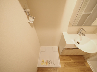 【設備】 | ArtizA瓦屋町Ⅰ | 洗濯機置き場です