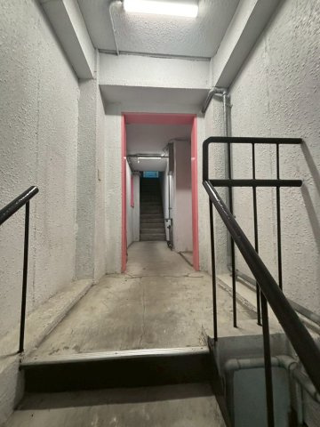  静岡県沼津市　1棟ビルのその他共用部分