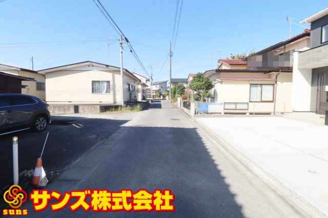 郡山市安積町荒井字十九夜　　　1号棟　　　安積第１小学校、安積中学区の外観|南側前面道路