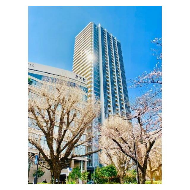 BrilliaTower上野池之端の外観