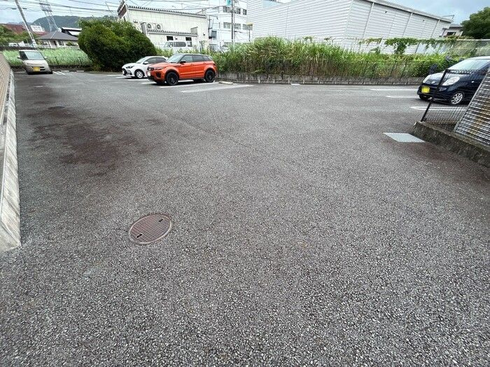 セジュール　B棟の駐車場