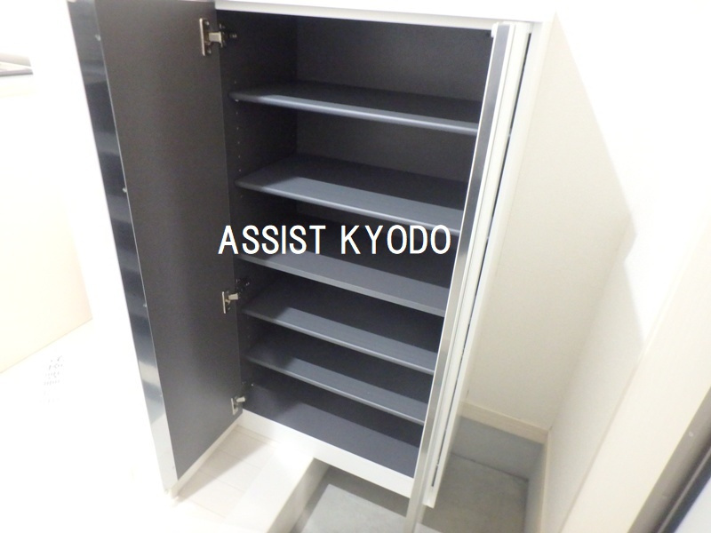 DSコート喜多見の収納