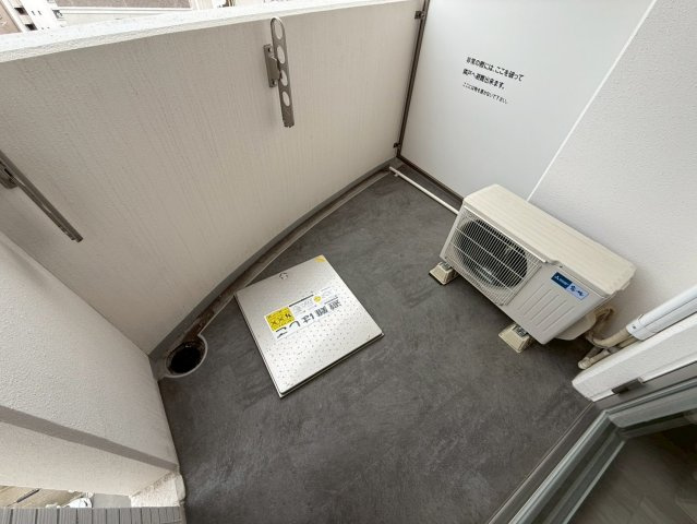 セレニテ三宮リアンのバルコニー|同物件別部屋写真