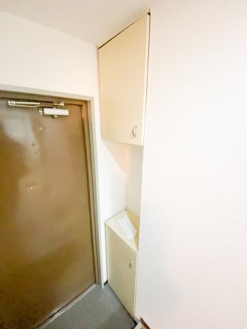 ロイヤルレスト西の玄関