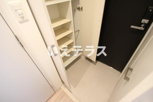 エスリード神戸ハーバーテラスの玄関
