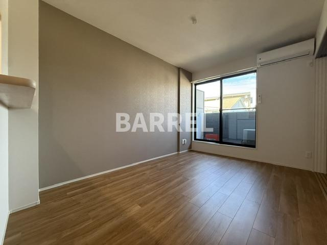 Louis Apartment豊中蛍池ウエストの居間・リビング