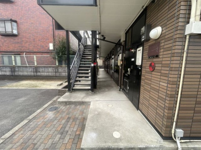 【エントランス】 | レオパレスネスト中百舌鳥