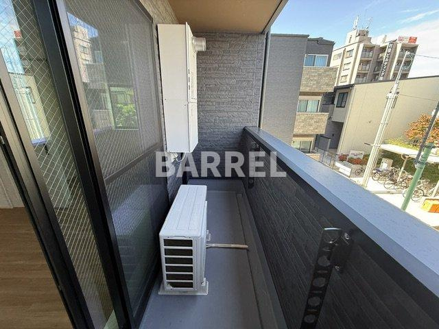 Louis Apartment豊中蛍池ウエストのバルコニー